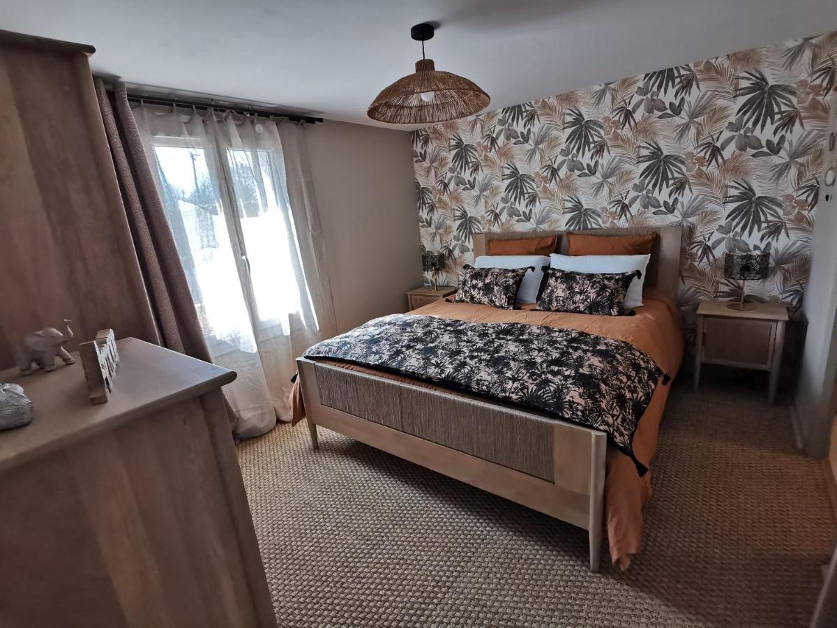 Gite - Chambres D'Hotes La Belle Helene Bressuire Luaran gambar