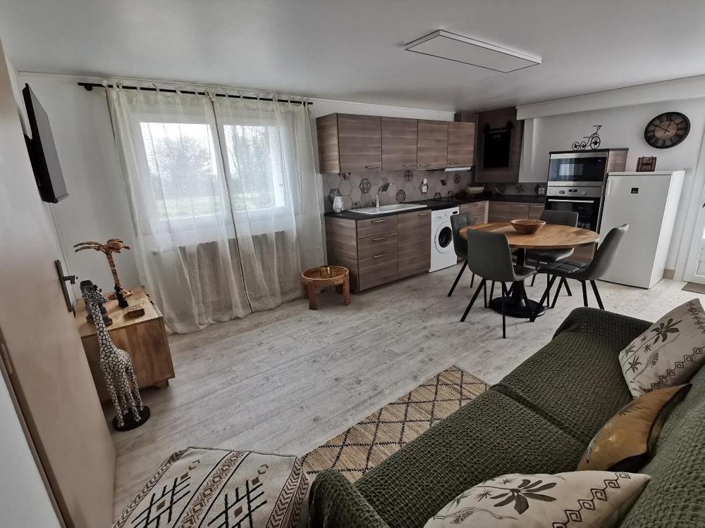 Gite - Chambres D'Hotes La Belle Helene Bressuire Luaran gambar